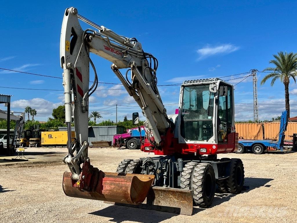 Takeuchi TB 295 W Bageri točkaši