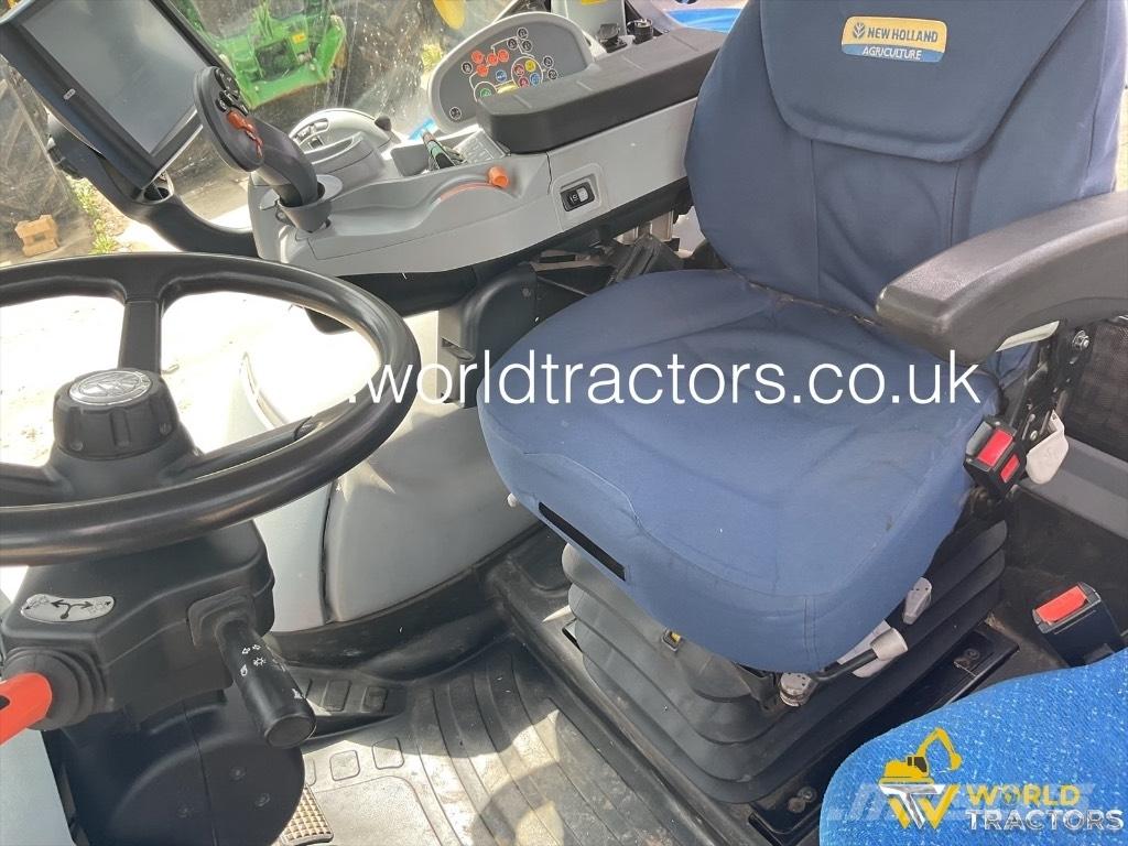 New Holland T 7.210 Traktori