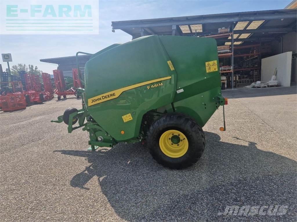 John Deere F441M Prese/balirke za četvrtaste bale