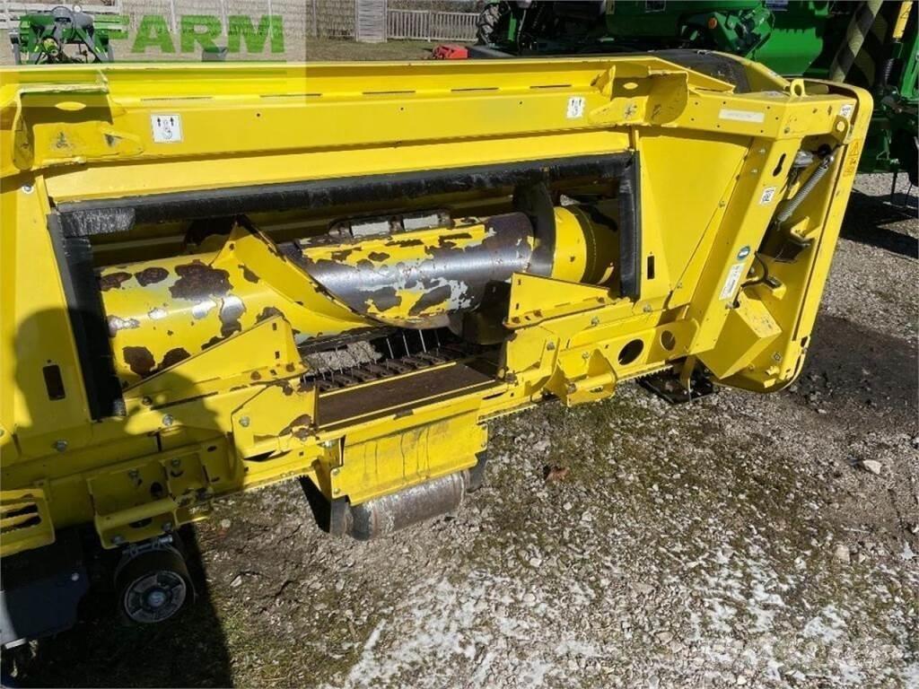 John Deere 8300 Mašine za stočnu hranu sa sopstvenim pogonom