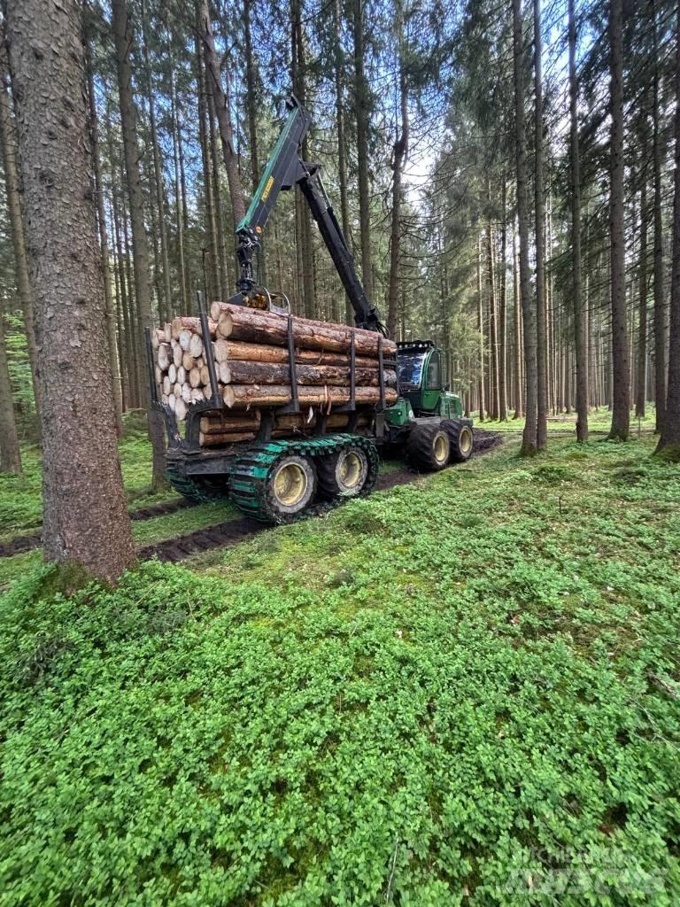 John Deere 1110E Forvarderi