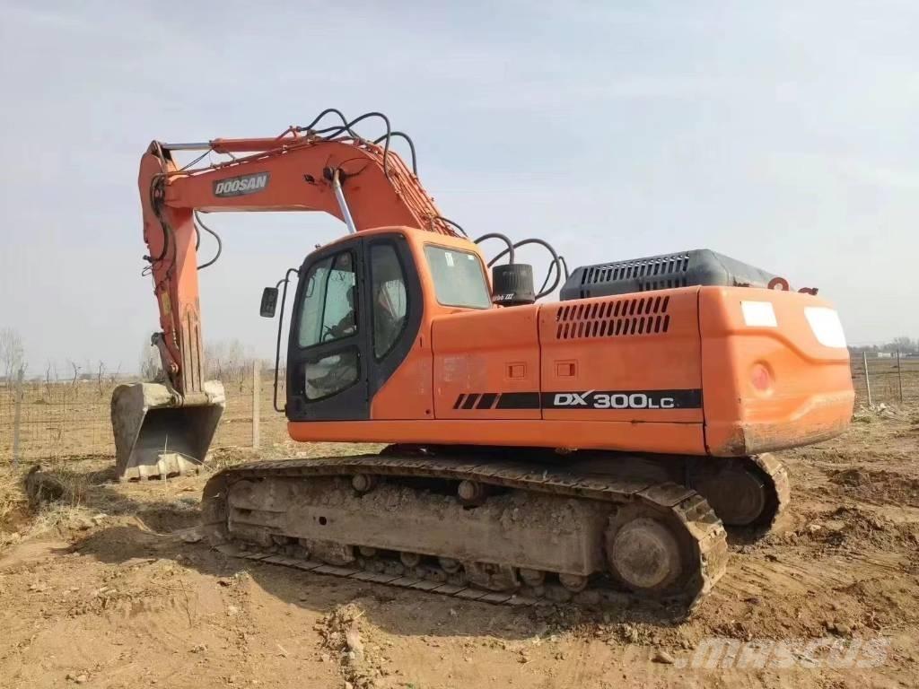 Doosan DX300LC Bageri guseničari