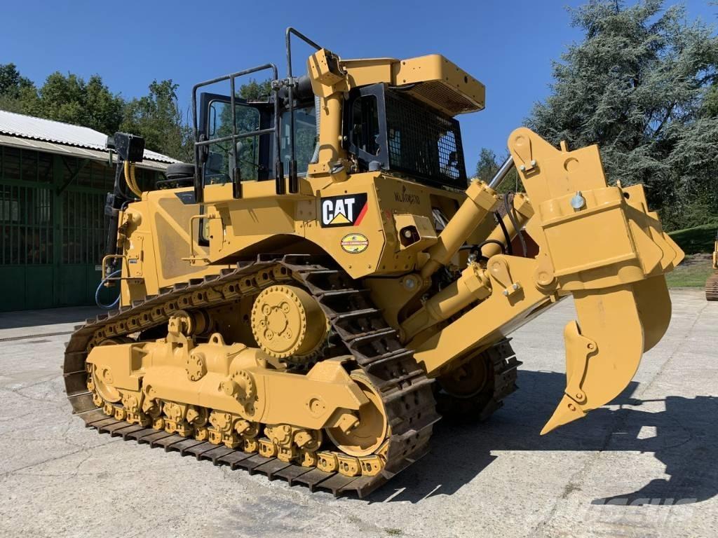 CAT D 8 T Buldožeri guseničari