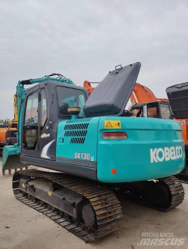 Kobelco 130 Bageri guseničari
