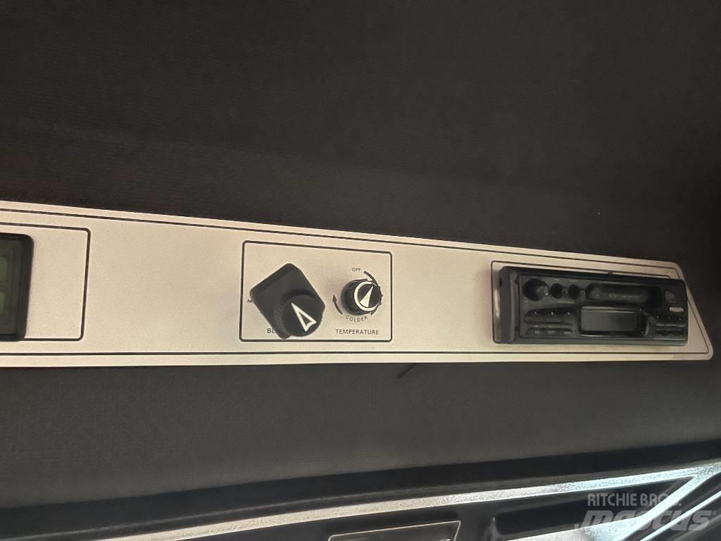 Hesston 8100 Skupljači