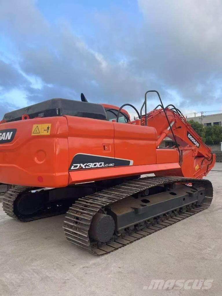 Doosan DX300LC-9C Bageri guseničari