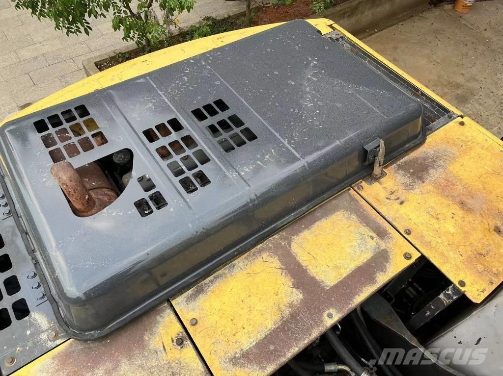 Sumitomo SH200Z3 Bageri guseničari