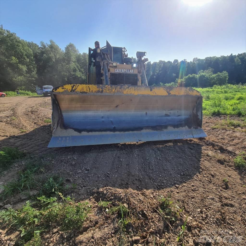 CAT D 6 T LGP Buldožeri guseničari