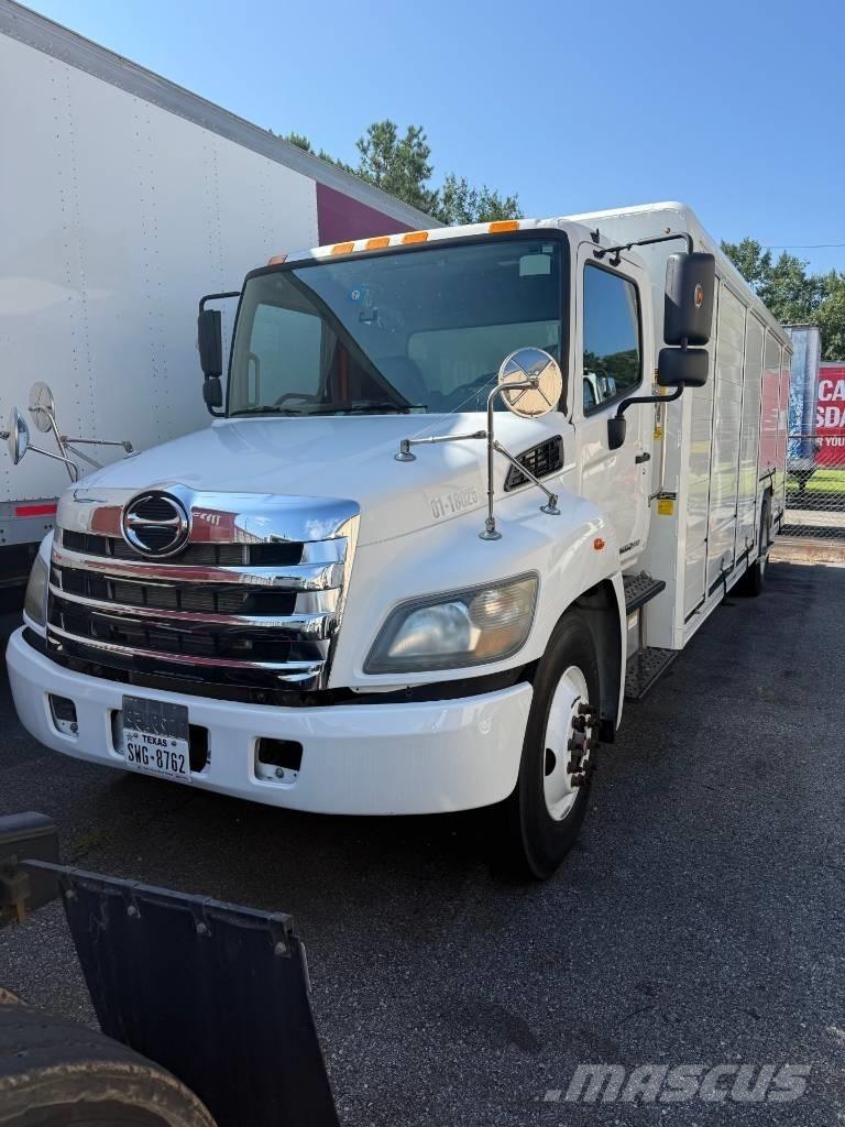 Hino 338 Kamioni za prevoz pića
