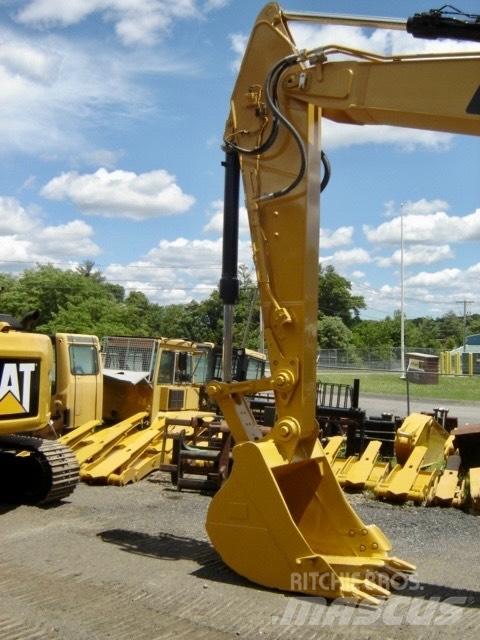 CAT 320 Bageri guseničari