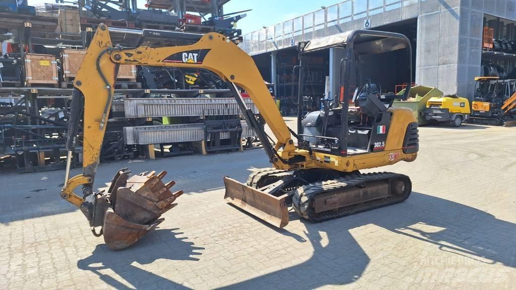 CAT 302.5 Mini bageri < 7t