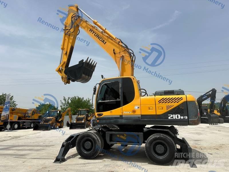 Hyundai R210W-9 Bageri točkaši