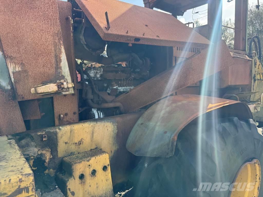Volvo L 120 B Utovarivači na točkove
