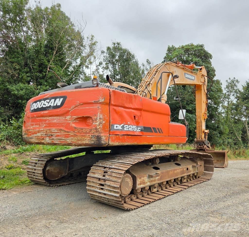 Doosan DX 225 LC Bageri guseničari