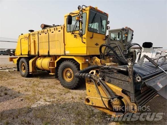 Oshkosh HB2718 Ostalo za građevinarstvo