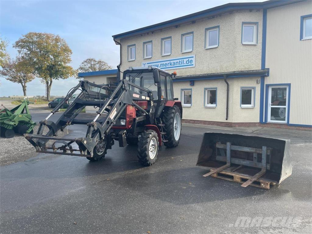 Belarus MTS 820 + FL Traktori