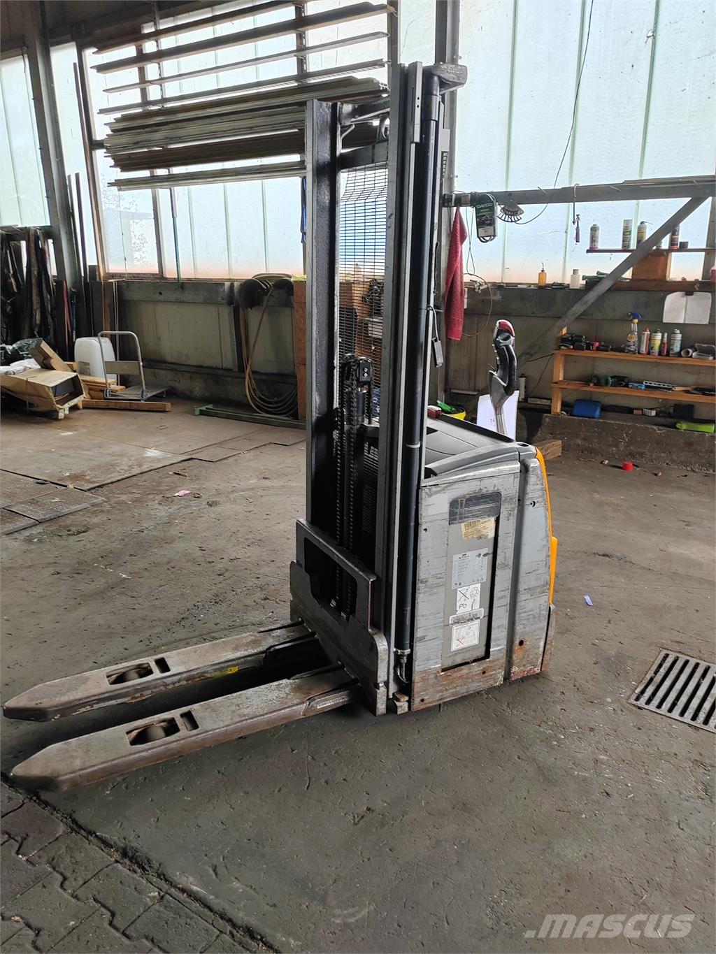 Still EXV14 Samopogonski ručni viljuškari