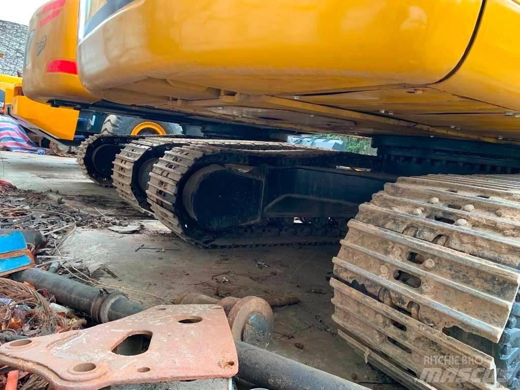 CAT 320D2 Bageri guseničari
