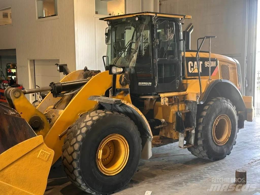 CAT 950M Utovarivači na točkove