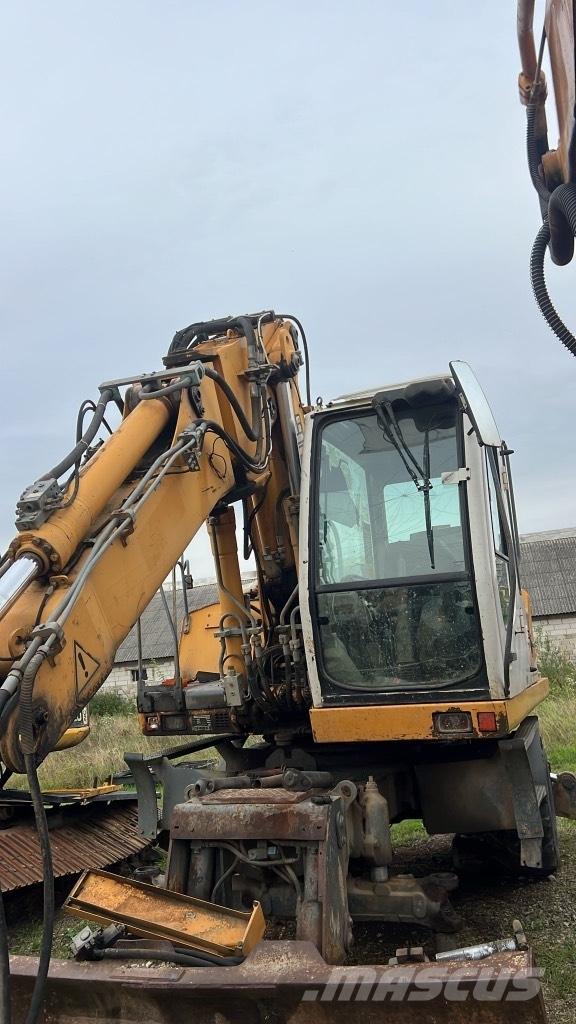 Liebherr A 900 C Gusenice za građevinarstvo