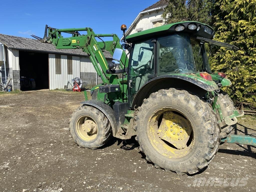 John Deere 5100 R Traktori