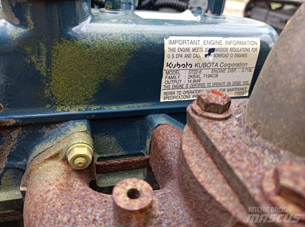 Bomag BW 90 AD-4 Valjci sa jednim bubnjem