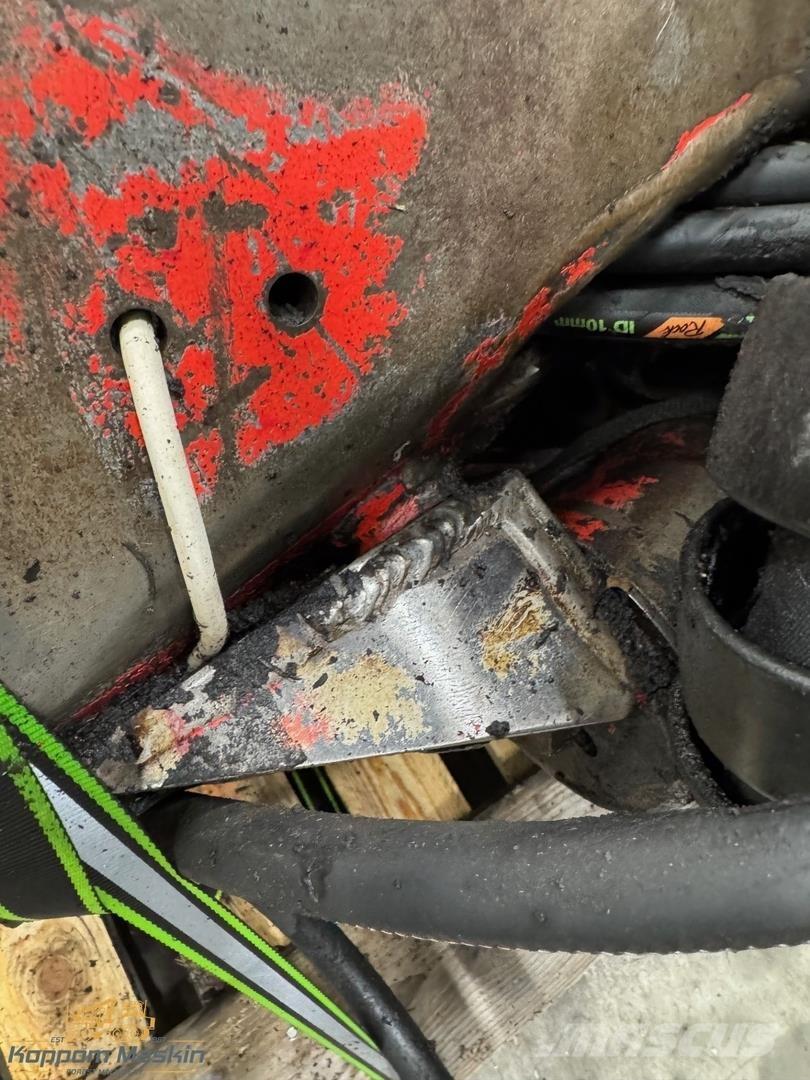 Valmet 960 Glave za kombajne