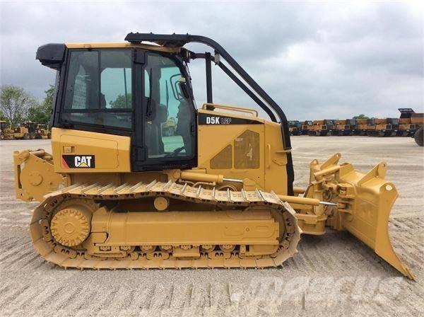 CAT D 5 G LGP Buldožeri guseničari