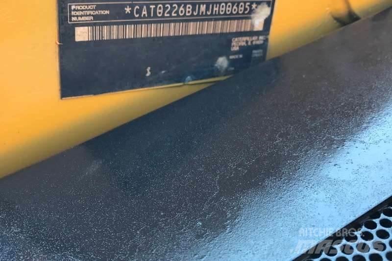 CAT 226B Ostali kamioni