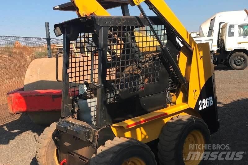 CAT 226B Ostali kamioni