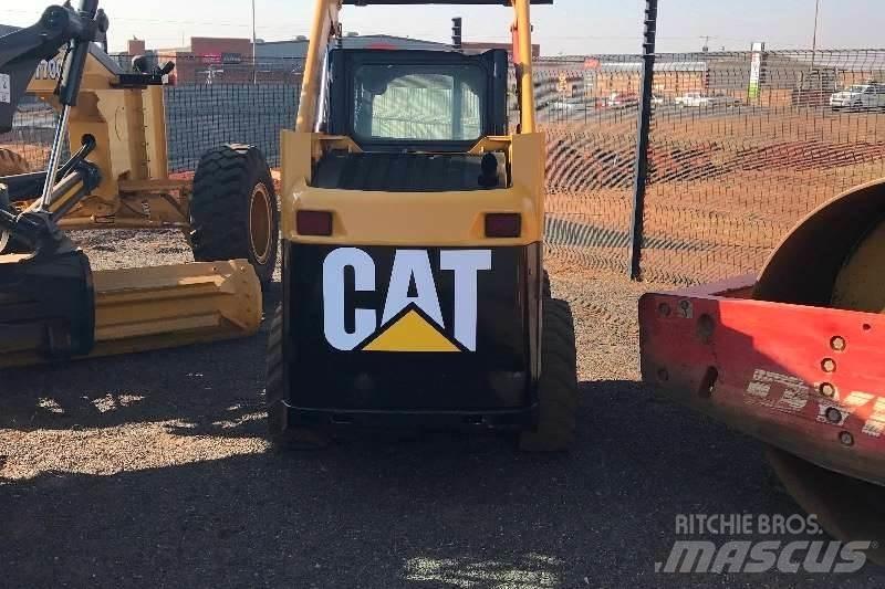 CAT 226B Ostali kamioni