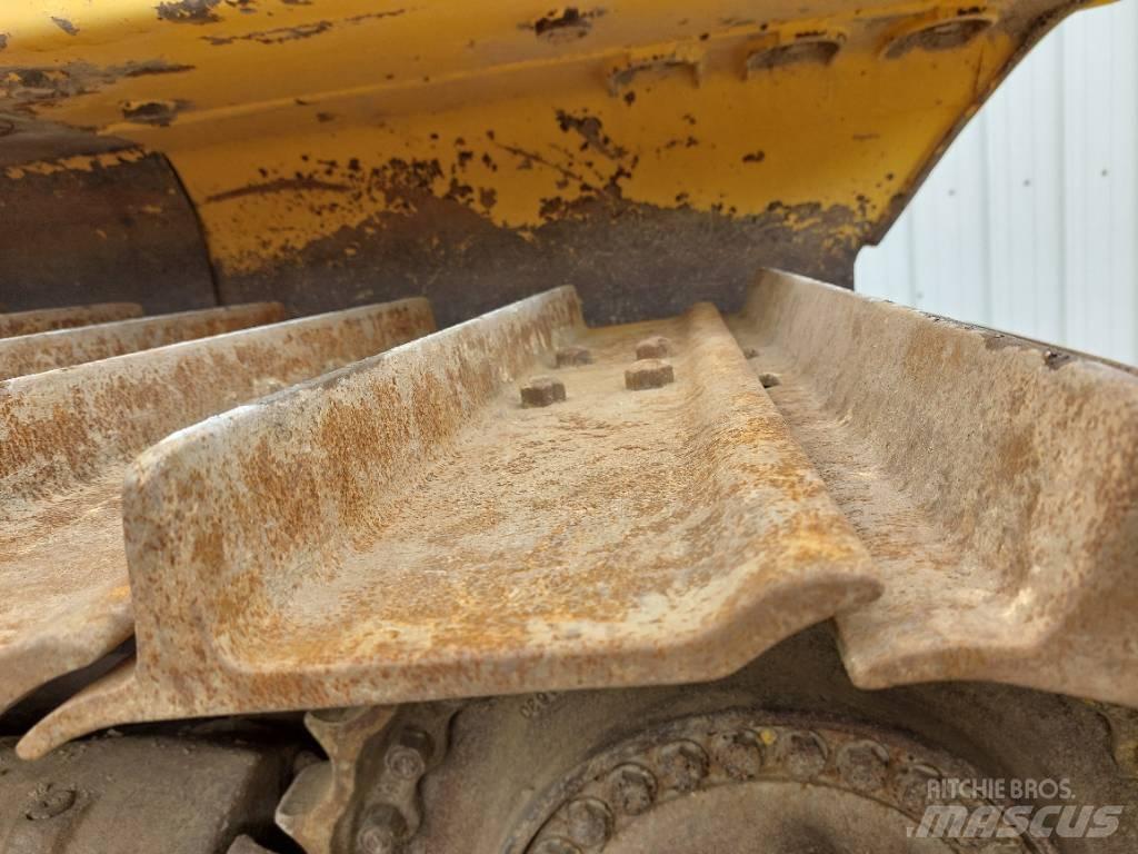 Komatsu D65PX-18 Buldožeri guseničari