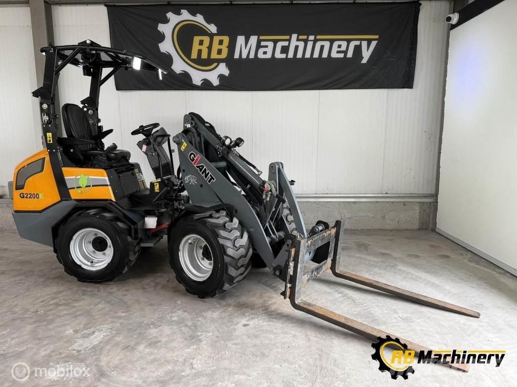 GiANT G2200E Utovarivači na točkove