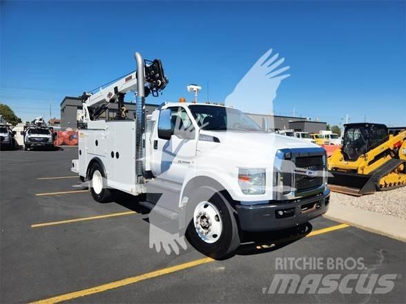 Ford F750 SD Ostalo za građevinarstvo