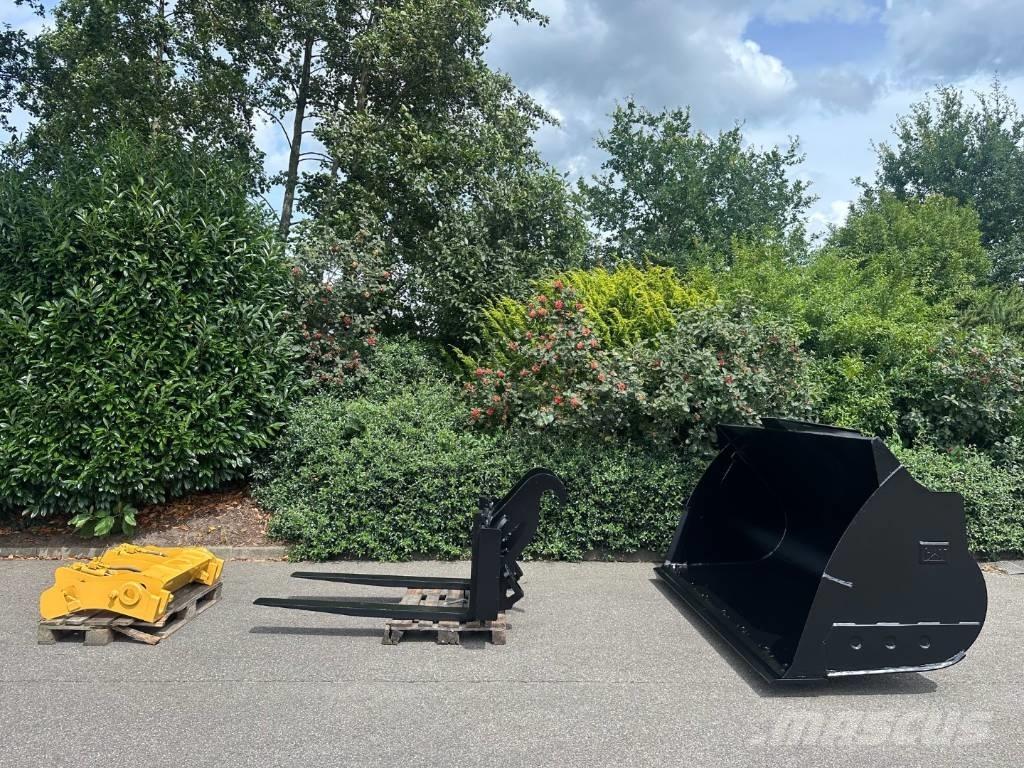 CAT 938M Utovarivači na točkove