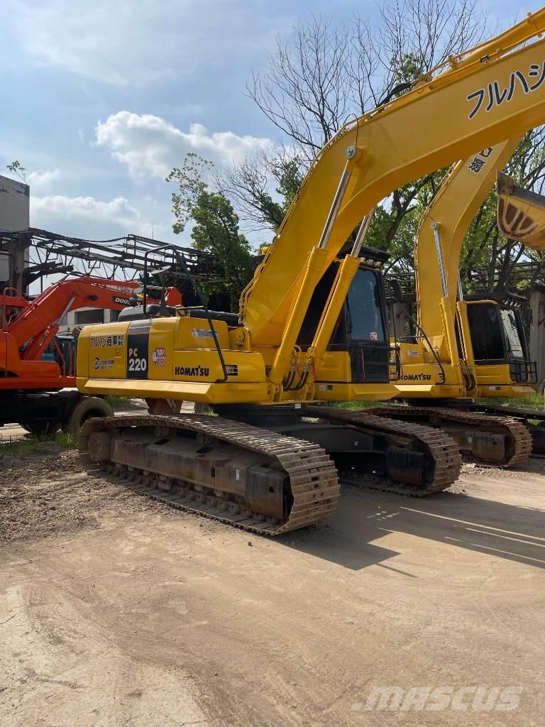 Komatsu P C220-8 Bageri guseničari