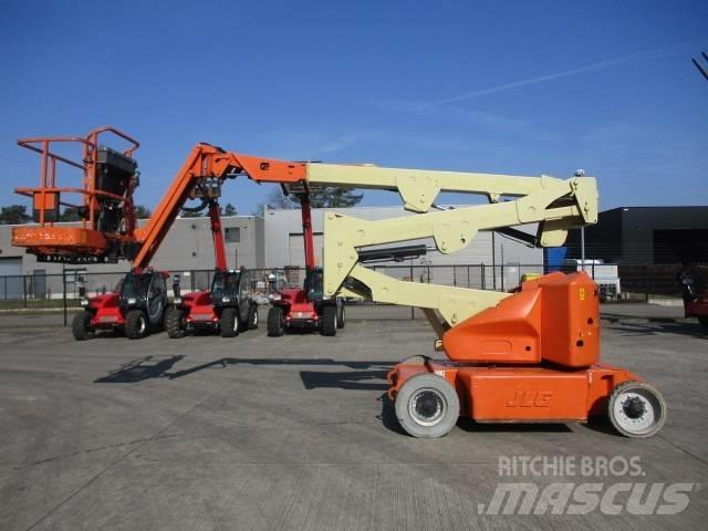 JLG E400AJP (817) Teleskopske samohodne platforme