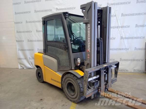 Jungheinrich DFG 430 Dizelski viljuškari