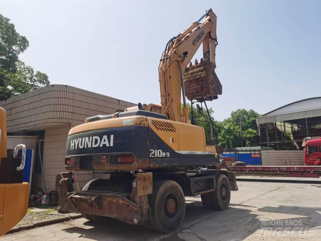 Hyundai R210w-9 Midi bageri 7t – 12t