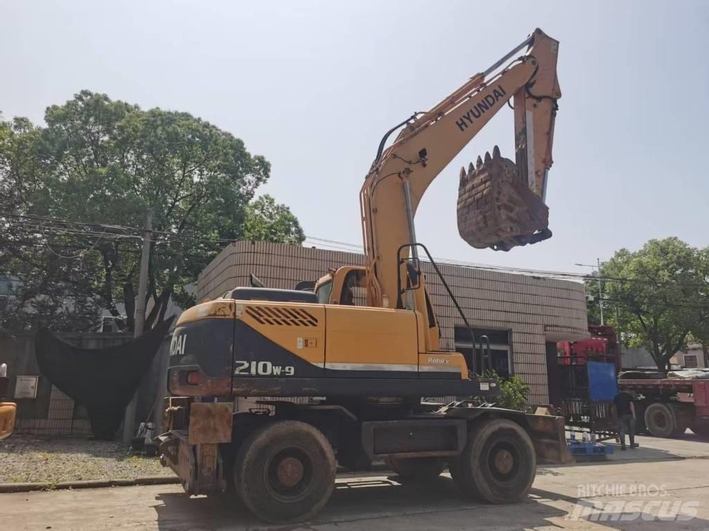 Hyundai R210w-9 Midi bageri 7t – 12t