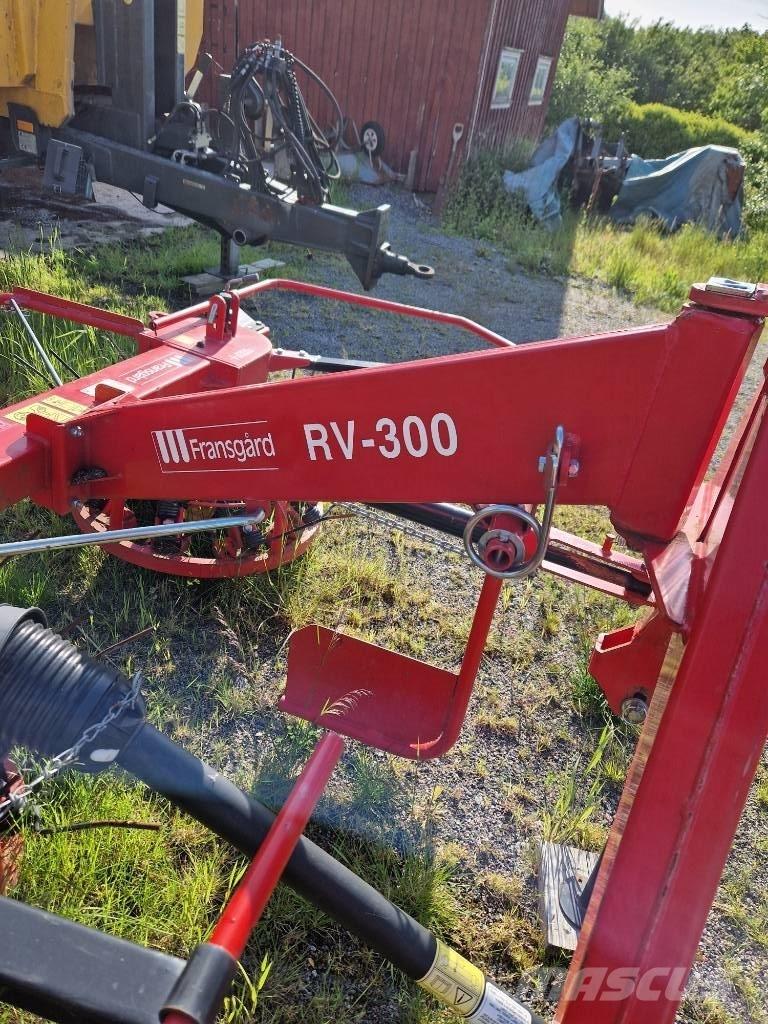 Fransgård RV 300 Okretači i sakupljači sena