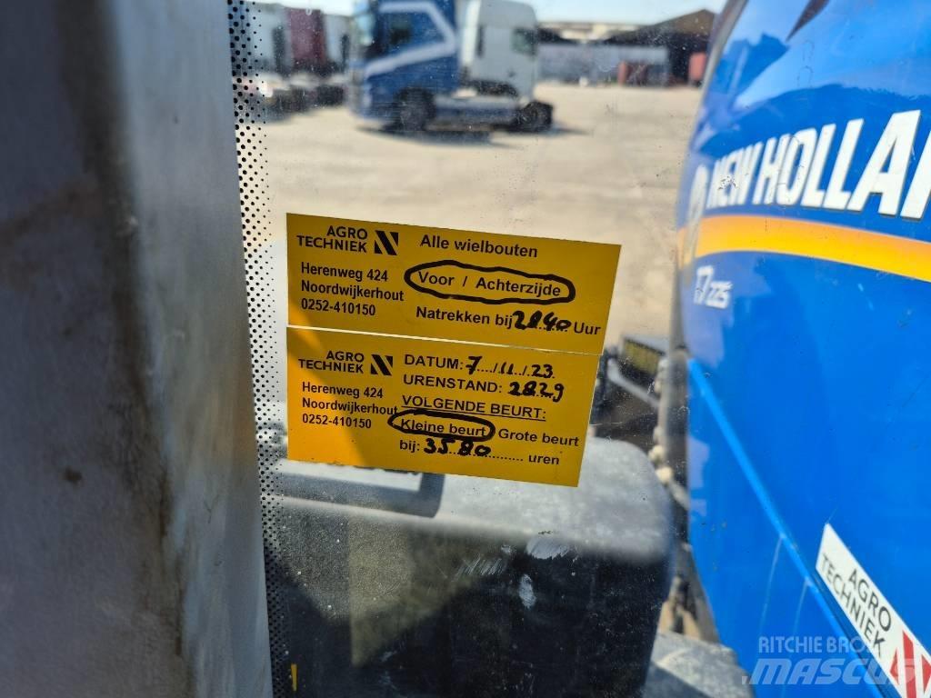 New Holland T7.225 Traktori
