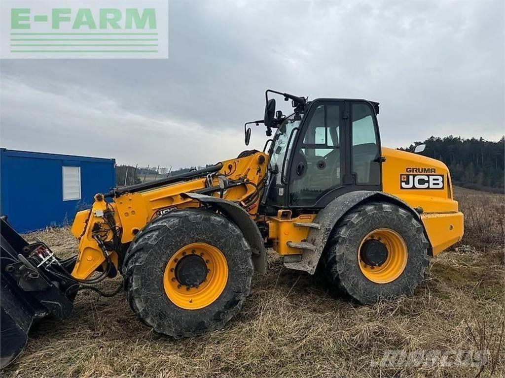 JCB tm 420 Poljoprivredni teleskopski utovarivači