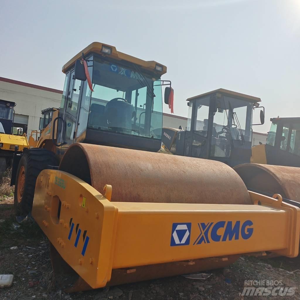 XCMG XS 263 J Valjci sa jednim bubnjem