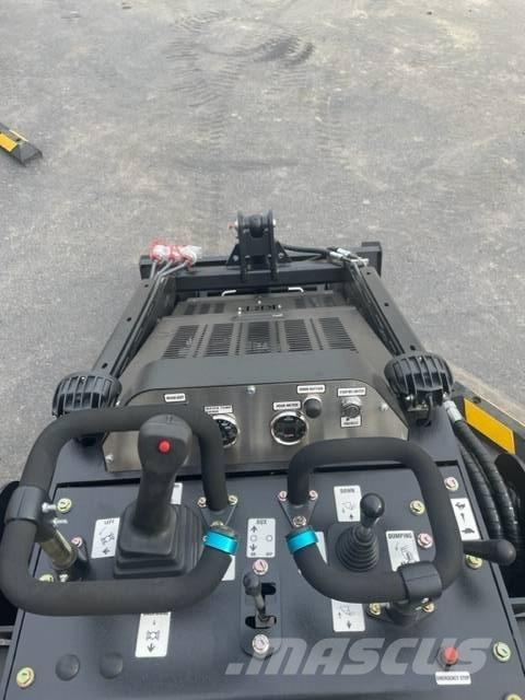 KRT ST 900 HD Skid steer mini utovarivači