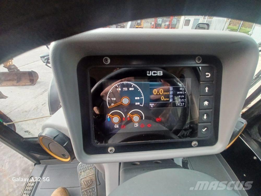 JCB TM 320 S Poljoprivredni teleskopski utovarivači