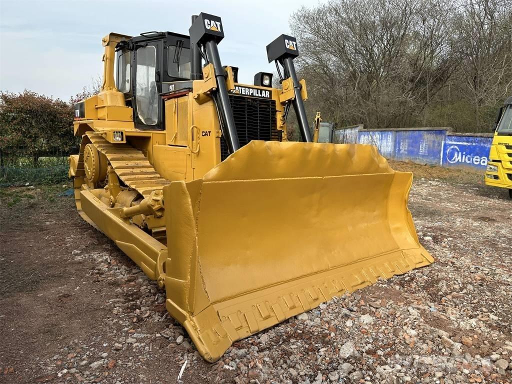 CAT D7H Buldožeri guseničari