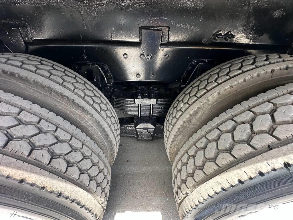 Sterling L 9500 Kombi vozila/ vakum kamioni