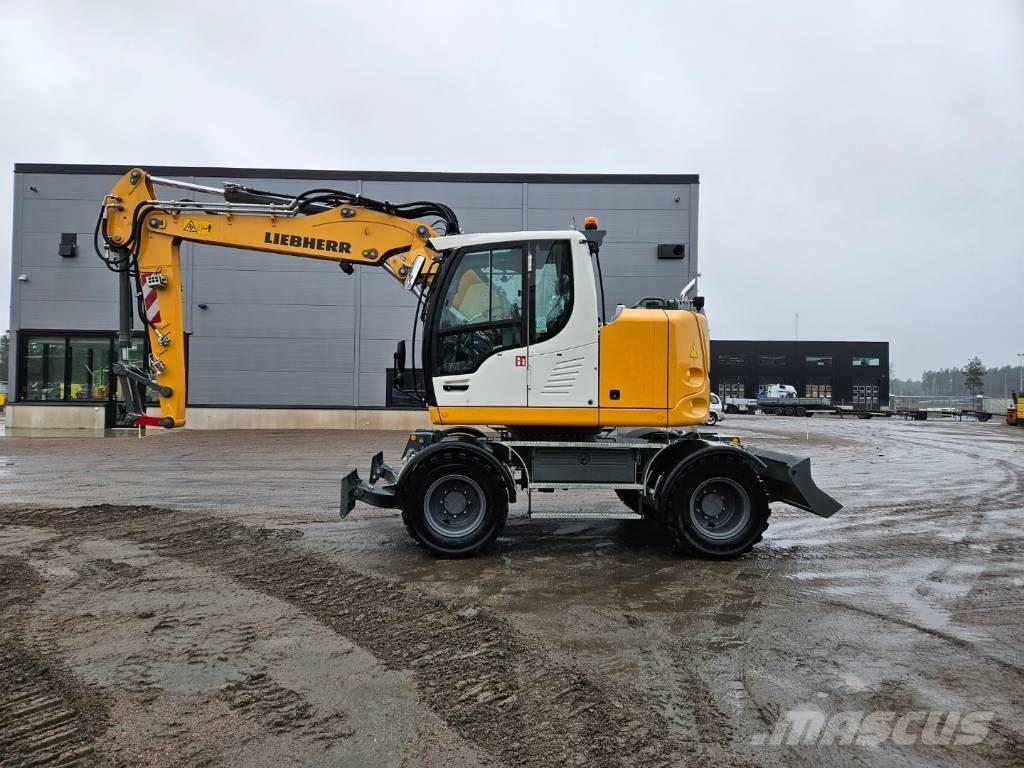 Liebherr 913 Compact Bageri točkaši
