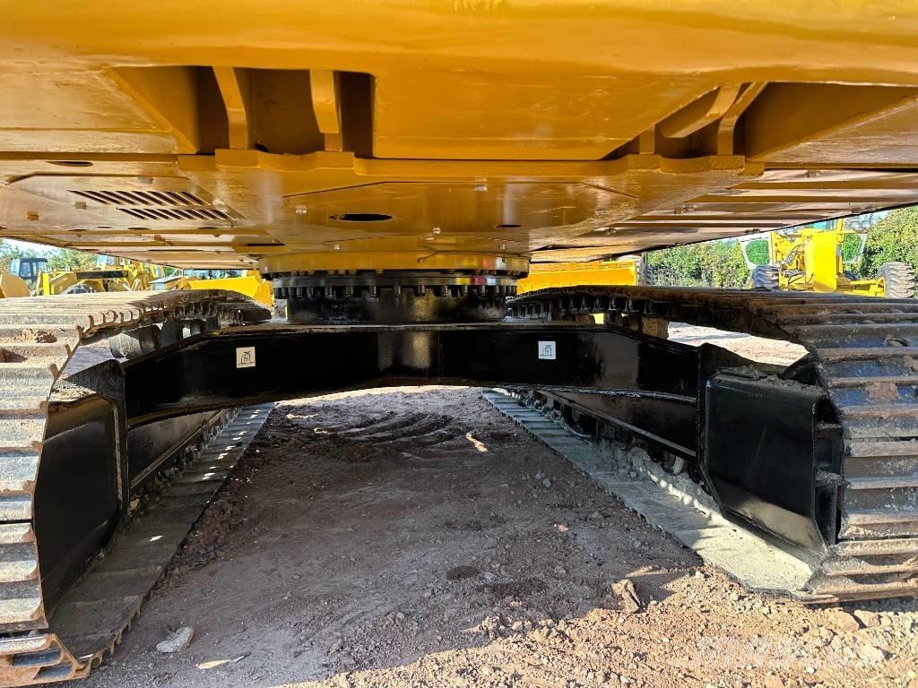 CAT 320D Bageri guseničari